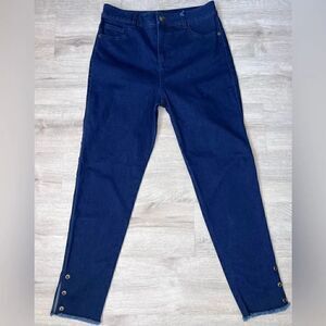 STUDIO F Colombian butt lifting jeans Women Button Skinny Jeans Size 6 and 2